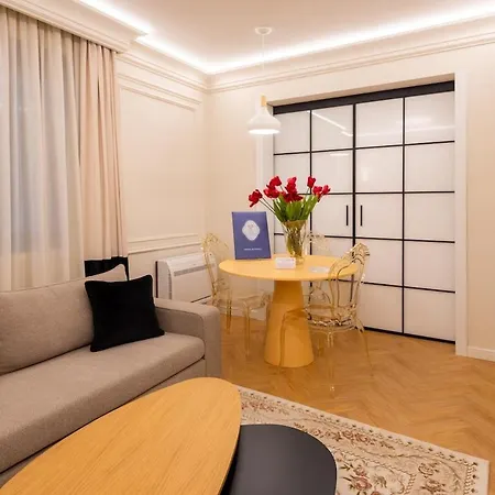 Orchid In The Heart Of Apartment *